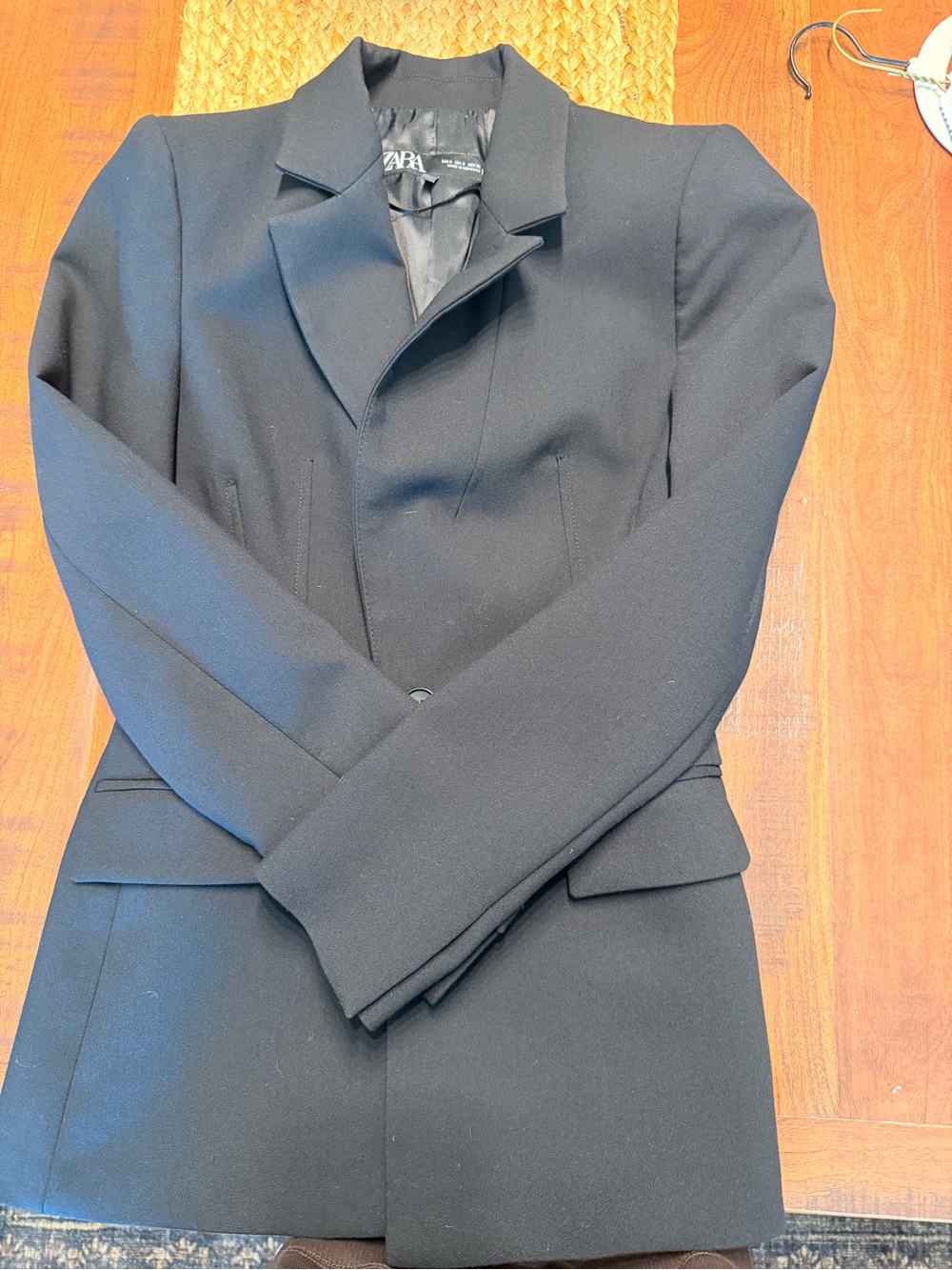 Zara Black Tailored Single-Button Blazer